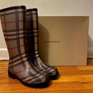 burberry rain boots